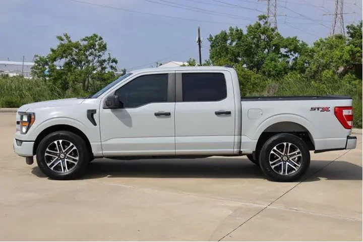 $34299 : Ford F-150 2023 4x2 XL 4dr S image 5