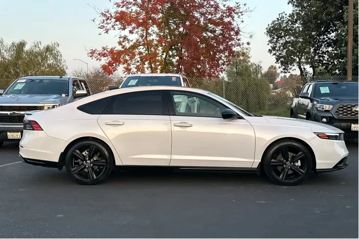 $29769 : Honda Accord Hybrid 2024 Spo image 9