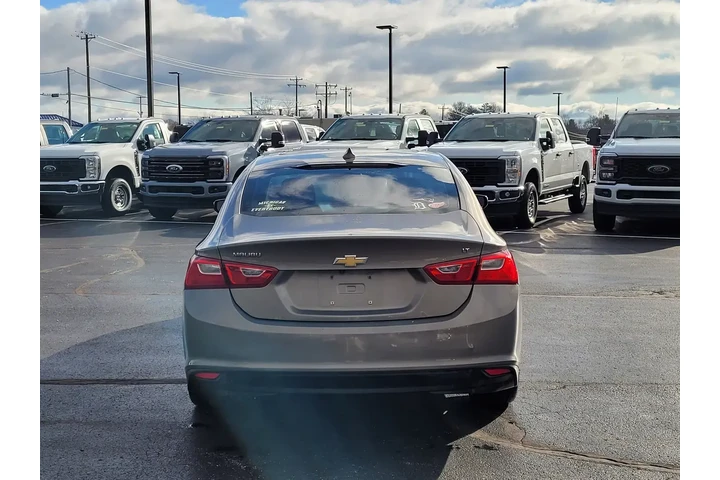 $9395 : Chevrolet Malibu 2018 LT 4dr image 5