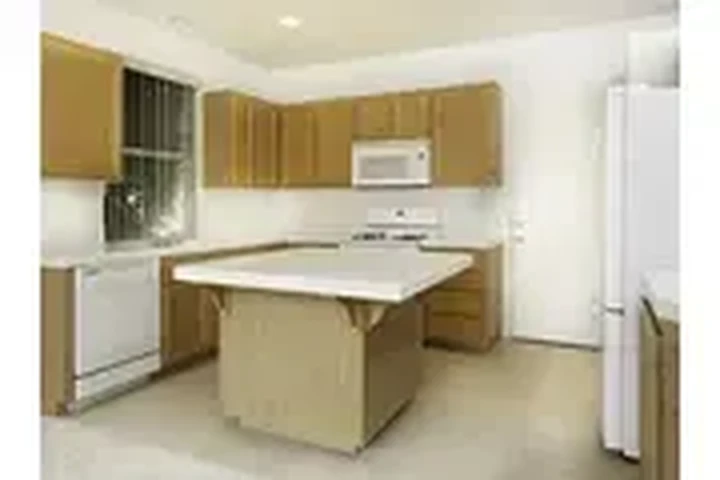 $2200 : 🌅Antigua Ct, Lynwood, CA🌅 image 2