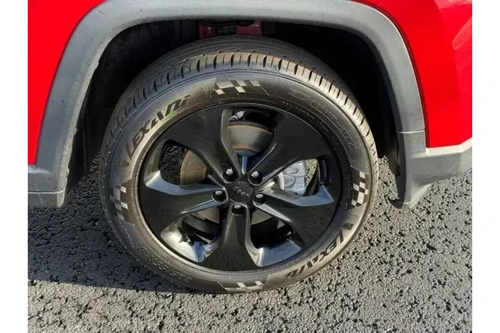 $17461 : Jeep Compass 2019 4x4 Latitu image 9