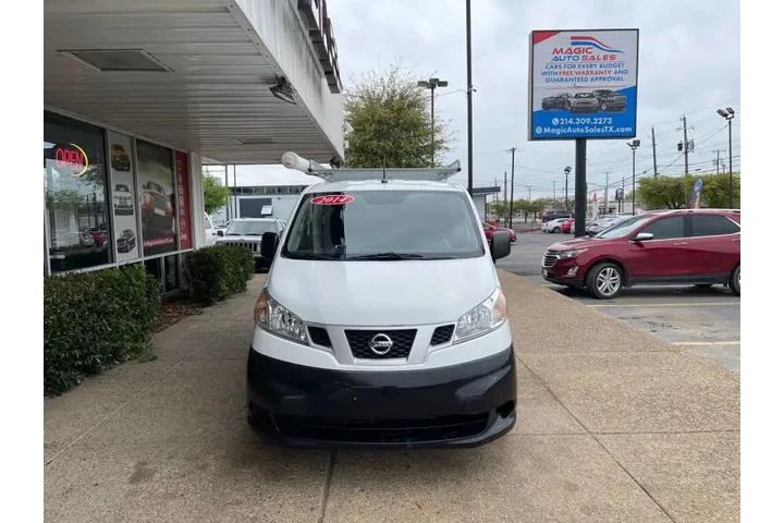 $12999 : 2015 NV200 SV image 4