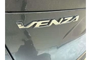 $34434 : Toyota Venza 2023 AWD LE 4dr thumbnail