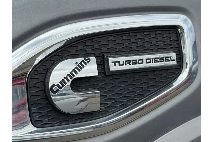 $28349 : Nissan Titan XD 2017 4x4 S 4 image 3