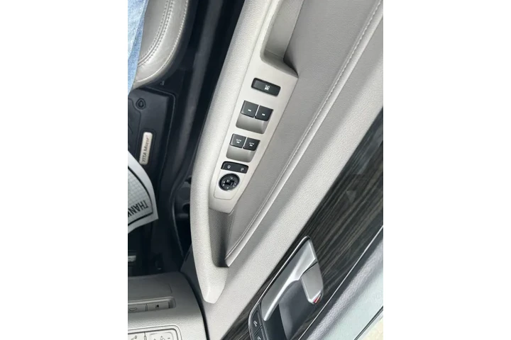 $11990 : 2017 Sonata Limited image 10