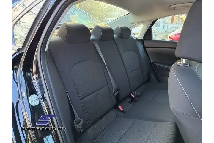 $13995 : Kia Forte 2020 LXS 4dr Sedan image 9