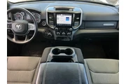 $38999 : Ram 1500 2024 4x4 Big Horn 4 thumbnail