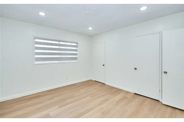 $2520 : Spacious 3Bedroom in Inglewood image 7