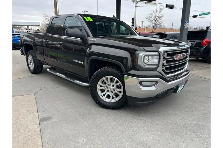 2018 GMC Sierra 1500 SLE Doub image 3