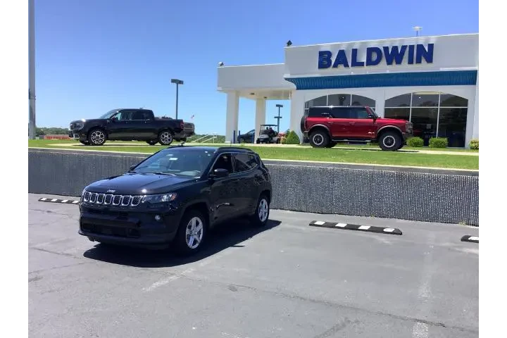 $29950 : Jeep Compass 2023 4x4 Latitu image 3