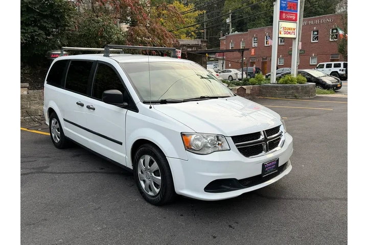 $9995 : 2016 Grand Caravan American V image 7