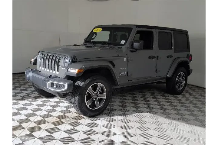 $29998 : Jeep Wrangler 2023 4x4 Sahar image 4