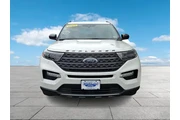 $33697 : Ford Explorer 2023 AWD XLT 4 thumbnail
