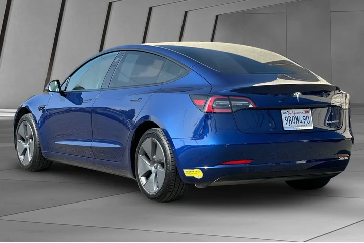 $23900 : Tesla Model 3 2022 AWD Long image 10