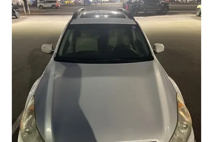 $5989 : Subaru Outback 2011 AWD 2.5i image 2