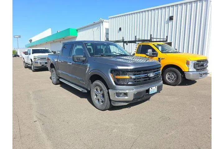 $39900 : Ford F-150 2024 4x4 XLT 4dr image 1