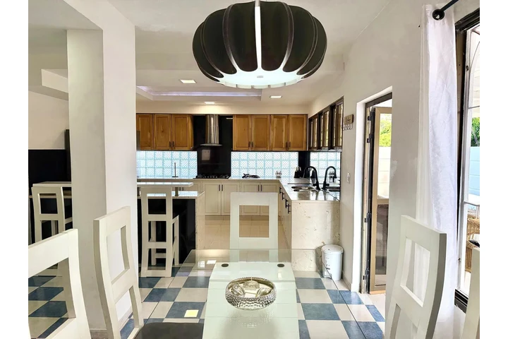 $100 : Casa particular con confort image 3