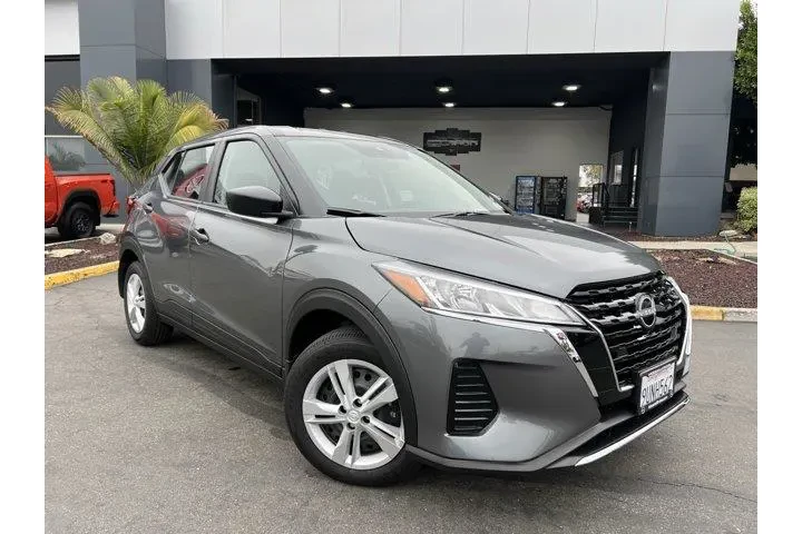 $19981 : Nissan Kicks Play 2025 S 4dr image 1