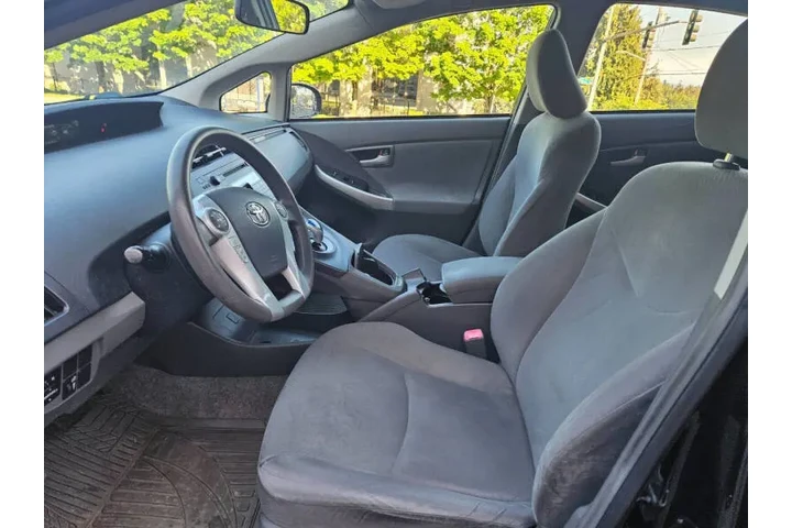 $6999 : 2010 Prius III image 9