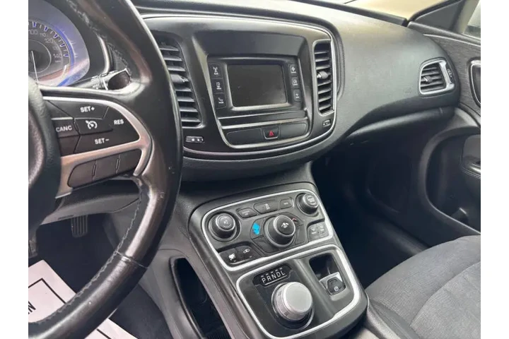 $8999 : 2016 200 Limited image 8