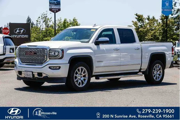 $25076 : GMC Sierra 1500 2017 4x4 Den image 1