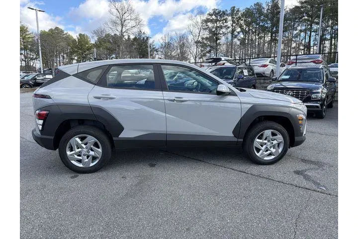 $26542 : Hyundai KONA 2025 AWD SE 4dr image 8