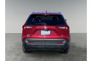 $33534 : Toyota RAV4 2025 AWD LE 4dr thumbnail