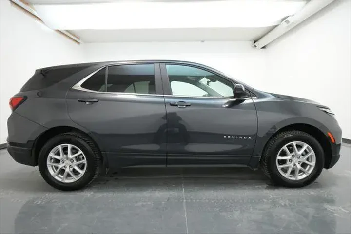 $17490 : Chevrolet Equinox 2023 4x4 L image 10