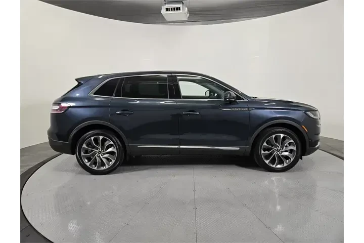 $39099 : Lincoln Nautilus 2022 AWD Re image 4