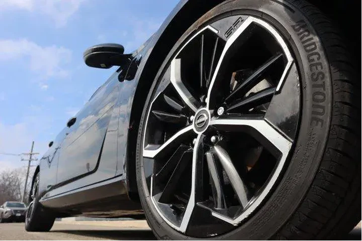 $18769 : Nissan Altima 2024 2.5 SR 4d image 10