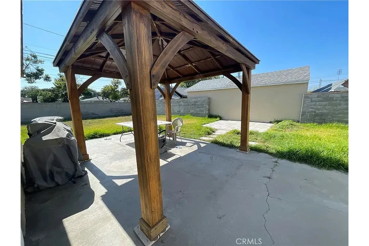 $900 : Beautiful Home...LAKEWOOD,CA image 8
