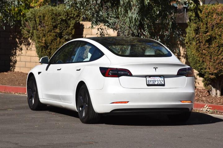 $25000 : 2021 Model 3 Standard Range P image 6