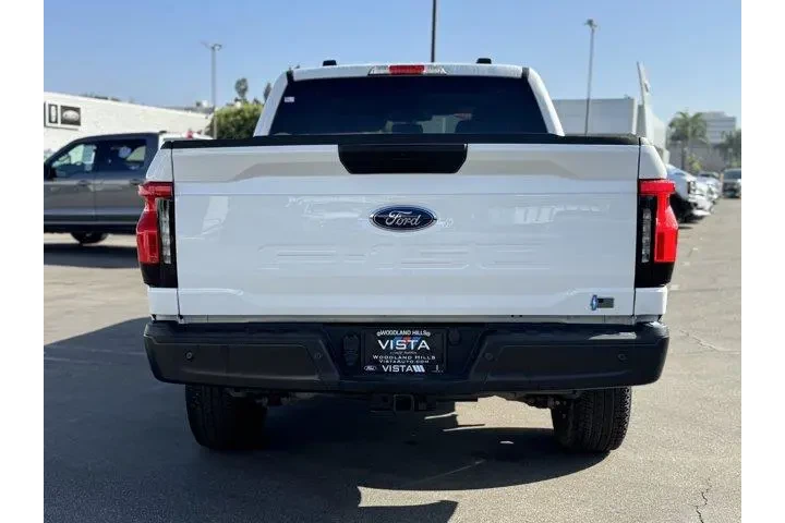 $39995 : Ford F-150 Lightning 2022 AW image 8