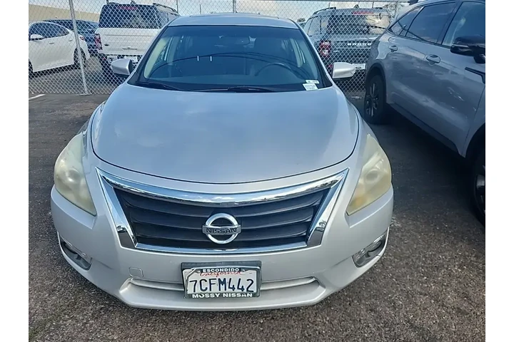 $6991 : Nissan Altima 2013 2.5 SL 4d image 2