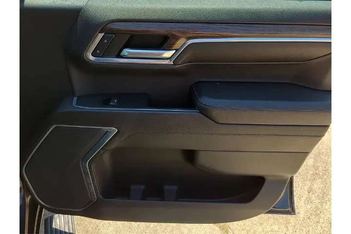 $32265 : Chevrolet Silverado 1500 202 image 9