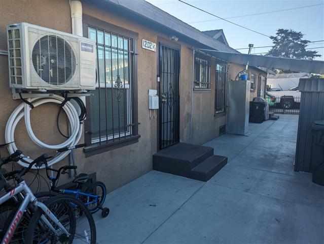 $1850 : 1 Rec  Remodelado con Parking image 1