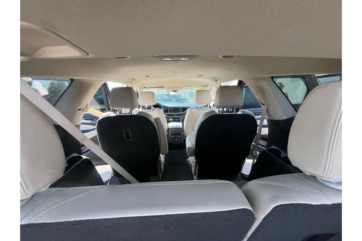 2020 Enclave Essence FWD image 10