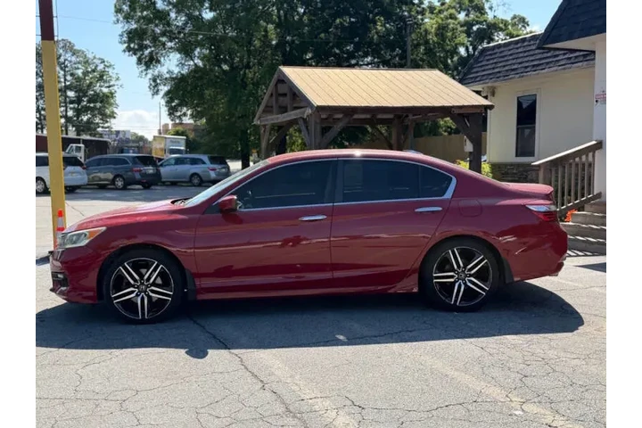 2016 Accord Sport image 4