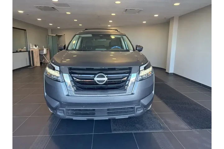 $30984 : Nissan Pathfinder 2024 AWD S image 2
