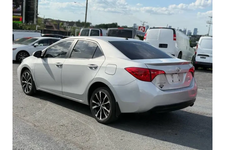$13495 : 2019 Corolla XSE image 9