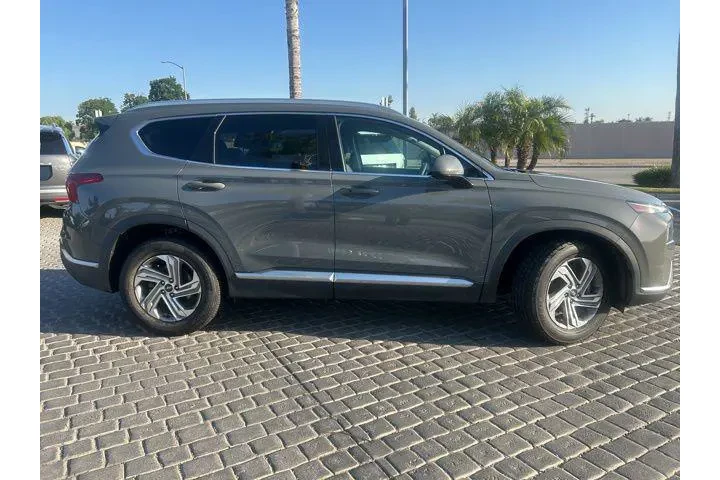 $18995 : Hyundai SANTA FE 2021 SEL 4d image 5