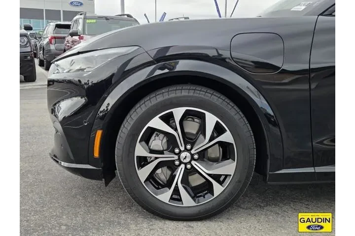 $29995 : Ford Mustang Mach-E 2022 AWD image 9