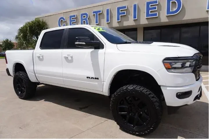 $34888 : Ford F-150 2020 4x4 XLT 4dr image 1