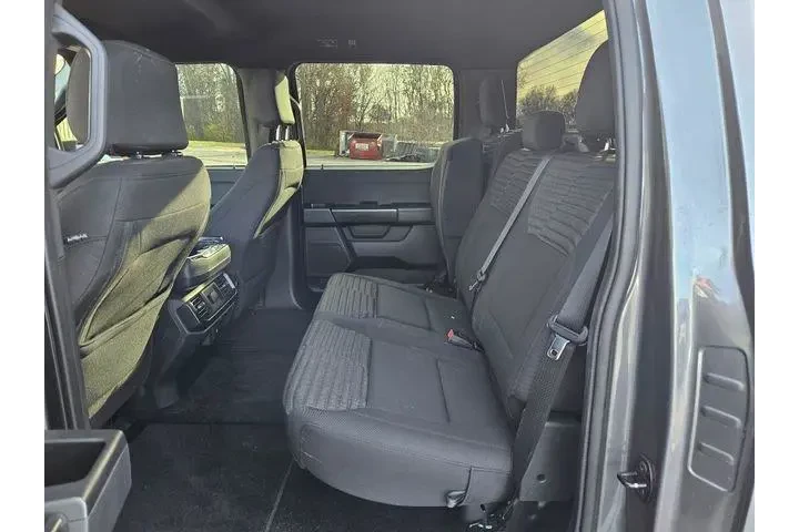 $29000 : Ford F-150 2022 4x4 XL 4dr S image 9