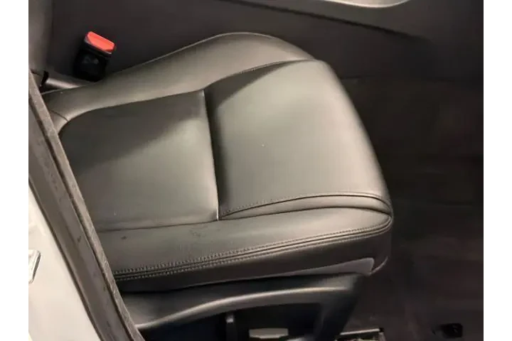 $16000 : Jaguar XE 2018 AWD 25t 4dr S image 10