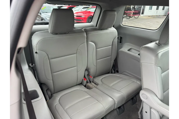 $7980 : 2017 GMC Acadia FWD 4dr SLT w image 10