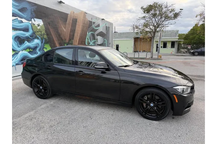 $13995 : 2018 BMW 3 Series 330i xDrive image 7