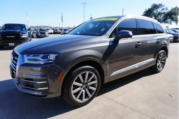 $18788 : Audi Q7 2018 AWD 2.0T quattr image 2
