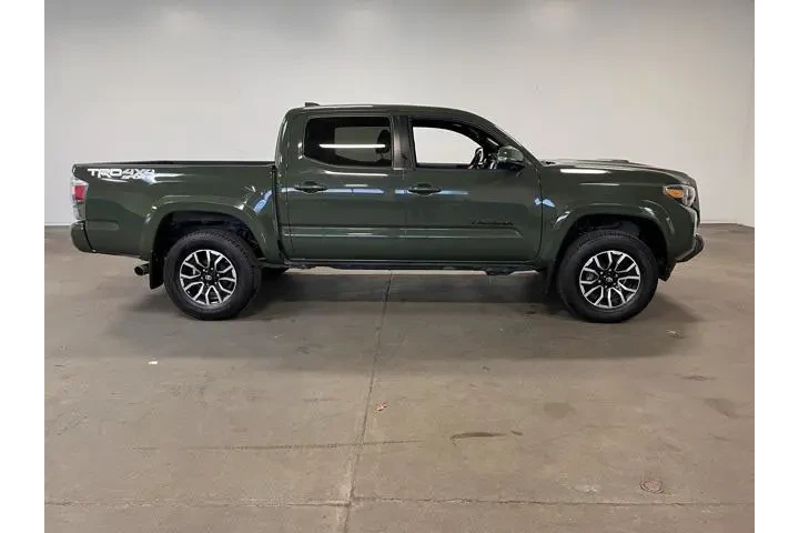 $37512 : Toyota Tacoma 2021 4x4 TRD S image 2