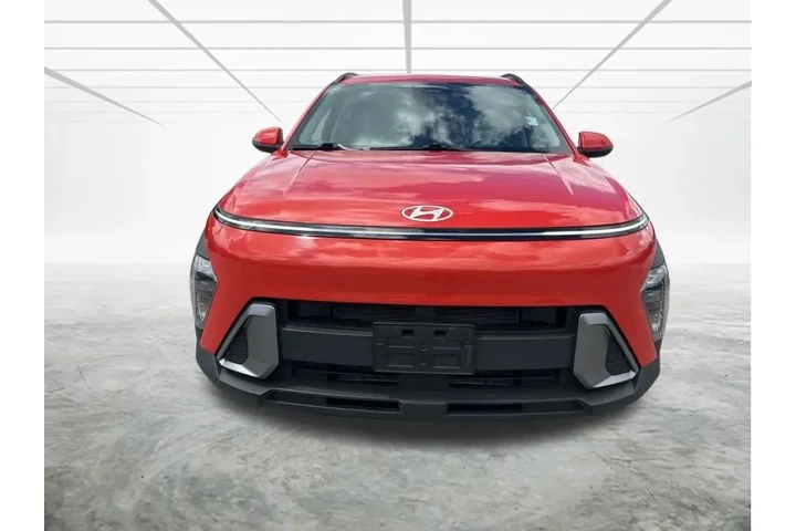 $21499 : Hyundai KONA 2024 AWD SEL 4d image 8